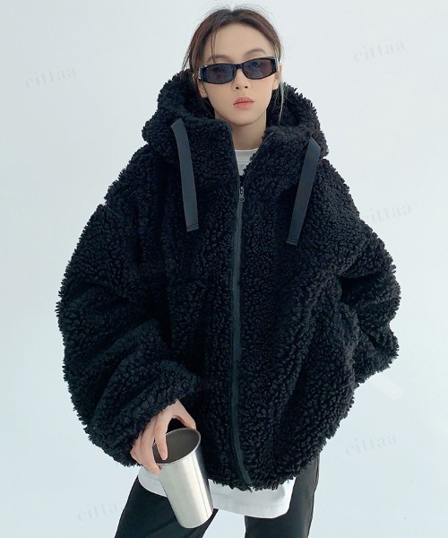 Dalfwin（ダールフィン）の「韓国ファッション バックロゴボアパーカーブルゾン（ブルゾン・レディース・ブラック・FREE）」の2枚目の写真