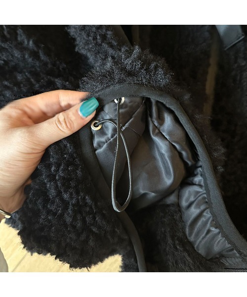 Dalfwin（ダールフィン）の「韓国ファッション バックロゴボアパーカーブルゾン（ブルゾン・レディース・ブラック・FREE）」の14枚目の写真