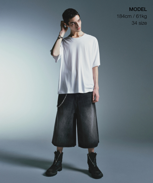 MUSINSA STANDARD（ムシンサスタンダード）の「ビッグブラシロングバミューダデニムパンツ[ブラック]（デニムパンツ・メンズ・その他・32/33/28/29/31/36/26/27/38/40/42/30/34）」の4枚目の写真