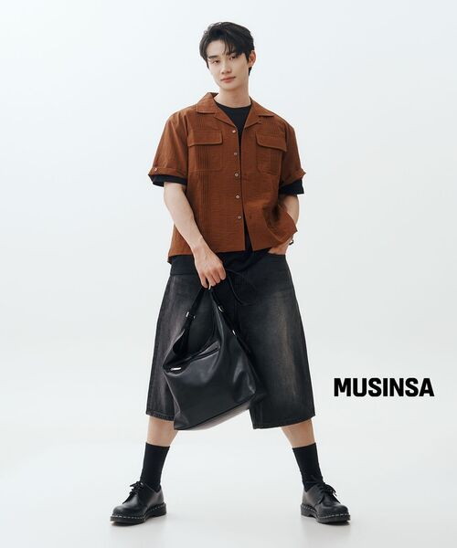 MUSINSA STANDARD（ムシンサスタンダード）の「ビッグブラシロングバミューダデニムパンツ[ブラック]（デニムパンツ・メンズ・その他・32/33/28/29/31/36/26/27/38/40/42/30/34）」の12枚目の写真