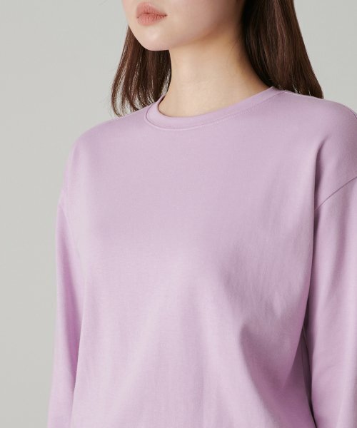 MUSINSA STANDARD WOMAN（ムシンサスタンダードウーマン）の「ウィメンズリラックスクルーネック長袖Tシャツ[ライラック]（Tシャツ/カットソー・レディース・その他・SMALL/MEDIUM/LARGE/X-SMALL）」の4枚目の写真