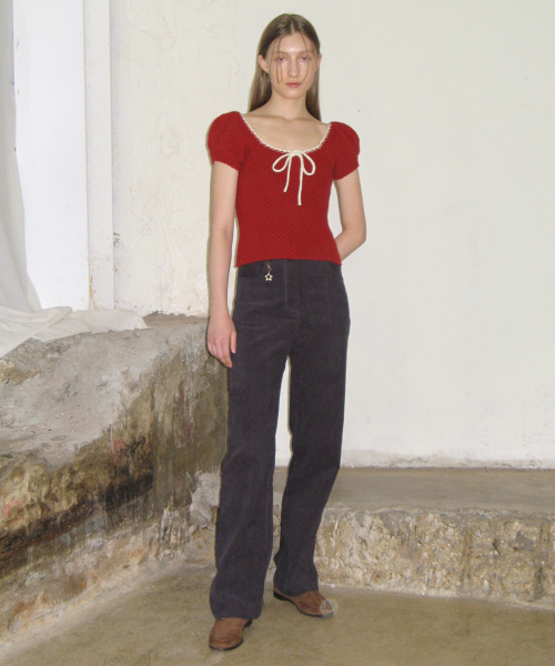 ルセラフィム ホンウンチェ着用】 PUFF HALF KNIT TOP (RED)（ニット