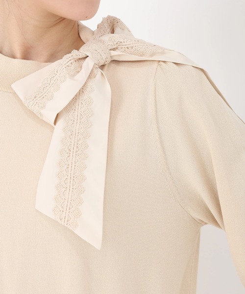 STRAWBERRY-FIELDS（ストロベリーフィールズ）の「エリシアストレッチ_レース*タフタリボンネックニット（ニット/セーター・レディース・ベージュ/グレー/ブラック・2）」の9枚目の写真