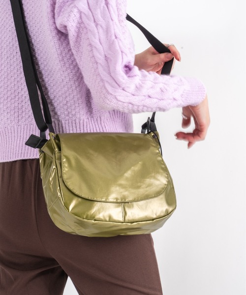 Jack Gomme（ジャックゴム）の「【JACK GOMME】ショルダーバッグ メッセンジャーバッグ　NICO Sac besace（ショルダーバッグ・レディース・アイボリー/ブラック/シルバー/モカ/オリーブ/インディゴブルー/ワインレッド・FREE）」の4枚目の写真