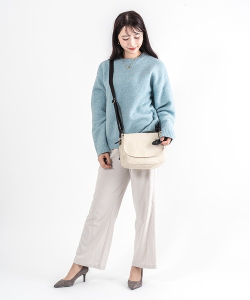 Jack Gomme（ジャックゴム）の「【JACK GOMME】ショルダーバッグ メッセンジャーバッグ　NICO Sac besace（ショルダーバッグ・レディース・アイボリー/ブラック/シルバー/モカ/オリーブ/インディゴブルー/ワインレッド・FREE）」の13枚目の写真