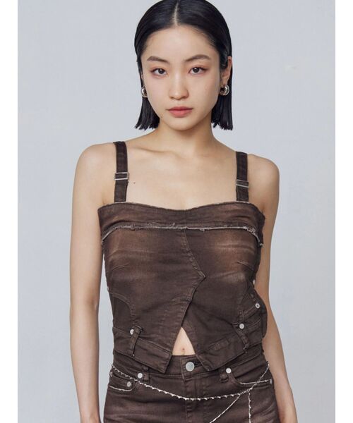 EMODA（エモダ）の「デニムキャミサロペット（サロペット/オーバーオール・レディース・ブラック/ライトブルー/インディゴブルー/ブラウン・SMALL/MEDIUM）」の13枚目の写真