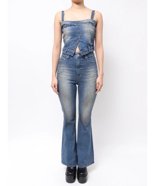 EMODA（エモダ）の「デニムキャミサロペット（サロペット/オーバーオール・レディース・ブラック/ライトブルー/インディゴブルー/ブラウン・SMALL/MEDIUM）」の16枚目の写真