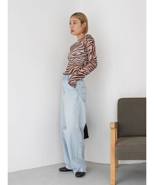 Ungrid（アングリッド）の「ゼブラ柄シアーチュールロングスリーブTee（Tシャツ/カットソー・レディース・ブラック/グリーン系その他・FREE）」の14枚目の写真