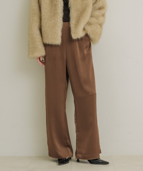 NEUNA（ヌナ）の「サテンシルエットパンツ（スラックス・レディース・ブラック/アイボリー/ブラウン・MEDIUM/SMALL）」の7枚目の写真