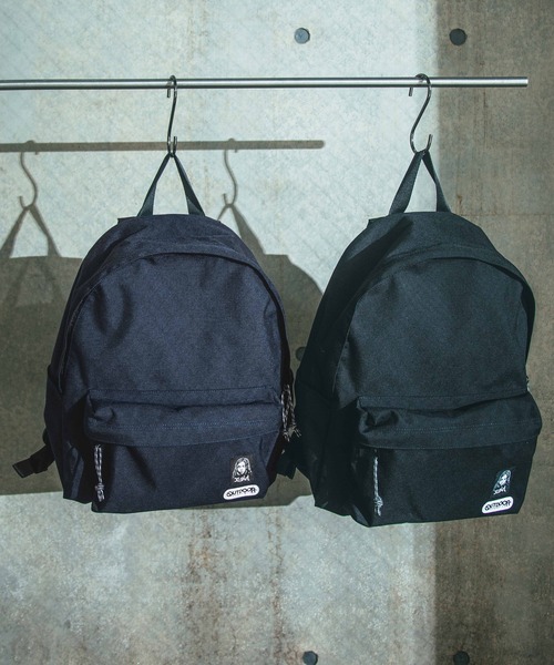 OUTDOOR PRODUCTS（アウトドアプロダクツ）の「X-girl × OUTDOOR PRODUCTS DAY PACK（バックパック/リュック・レディース・ネイビー/ブラック・ONE SIZE）」の3枚目の写真
