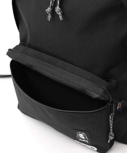 OUTDOOR PRODUCTS（アウトドアプロダクツ）の「X-girl × OUTDOOR PRODUCTS DAY PACK（バックパック/リュック・レディース・ネイビー/ブラック・ONE SIZE）」の9枚目の写真