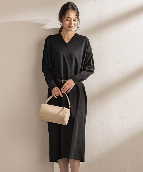 LAUTREAMONT(ロートレアモン)の「【WEB限定】Vネックニットワンピース≪丈長めあり/手洗い可能≫(ワンピース・レディース・ネイビー/ブラウン/ブルー/チャコールグレー/ブラック・9号/11号)」の1枚目の写真