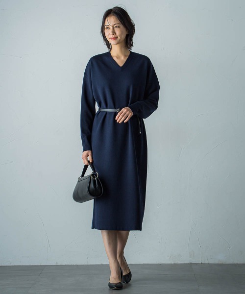 LAUTREAMONT(ロートレアモン)の「【WEB限定】Vネックニットワンピース≪丈長めあり/手洗い可能≫(ワンピース・レディース・ネイビー/ブラウン/ブルー/チャコールグレー/ブラック・9号/11号)」の15枚目の写真