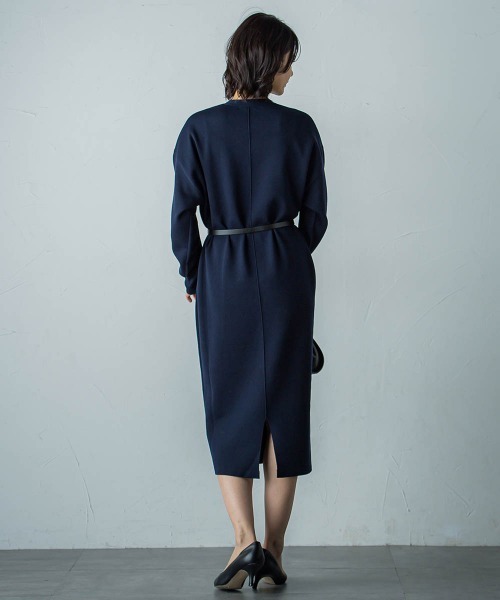 LAUTREAMONT(ロートレアモン)の「【WEB限定】Vネックニットワンピース≪丈長めあり/手洗い可能≫(ワンピース・レディース・ネイビー/ブラウン/ブルー/チャコールグレー/ブラック・9号/11号)」の17枚目の写真