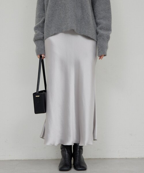 GALLARDAGALANTE(ガリャルダガランテ)の「アセテートバイアススカート(スカート・レディース・ベージュ/ライトグレー・1/0)」の22枚目の写真