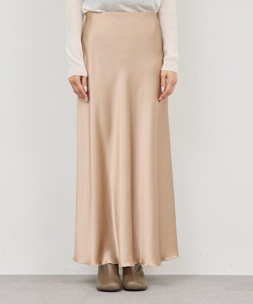 GALLARDAGALANTE(ガリャルダガランテ)の「アセテートバイアススカート(スカート・レディース・ベージュ/ライトグレー・1/0)」の14枚目の写真