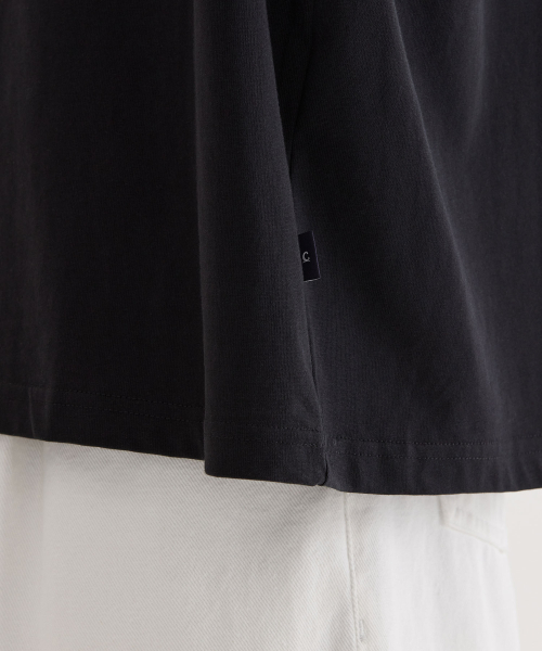 COVERNAT(カバーナット)の「カクテルグラフィックTシャツ ブラック(Tシャツ/カットソー・レディース・その他・SMALL/MEDIUM/LARGE/X-LARGE/X-SMALL/XX-LARGE)」の8枚目の写真