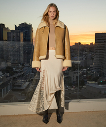 LADY VOLUME（レディーボリューム）の「オーバーサイズウールシアリングムートン_ベージュ（ムートンコート）」