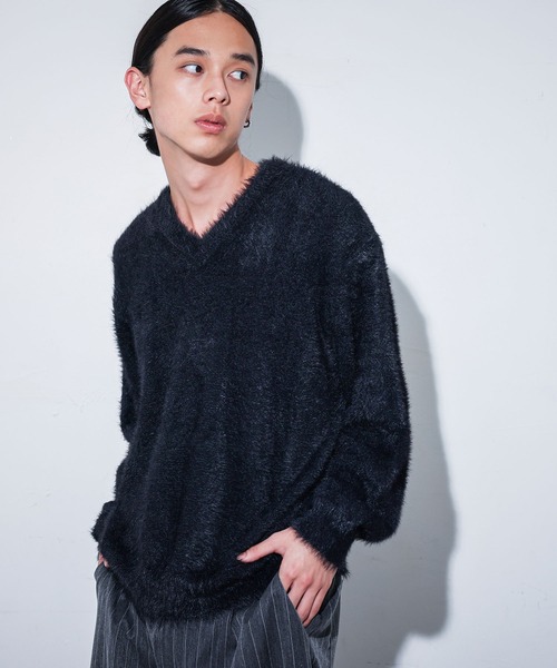MDR(エムディアール)の「『シャギーVネックニットトップス』(ニット/セーター・メンズ・ブラック/グレー・M/L)」の4枚目の写真