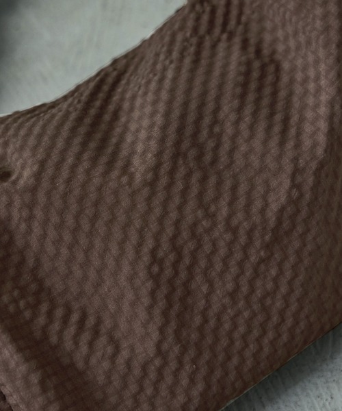 Fashion Letter（ファッションレター）の「チェックシアサッカー 中綿シャーリングベルト ミニバッグ（ショルダーバッグ・レディース・ブラック/ブラウン/アイボリー・FREE）」の15枚目の写真