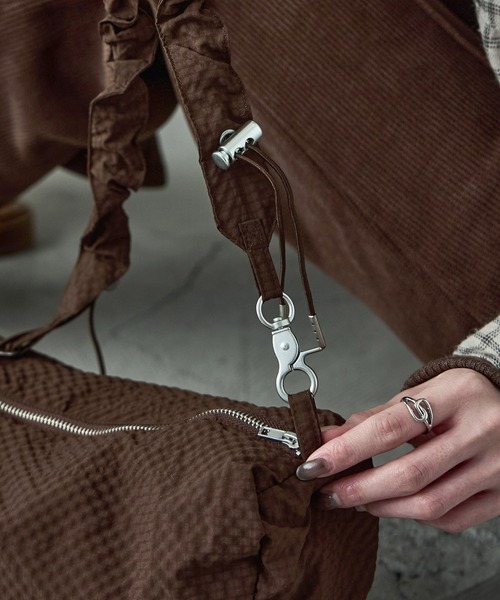 Fashion Letter（ファッションレター）の「チェックシアサッカー 中綿シャーリングベルト ミニバッグ（ショルダーバッグ・レディース・ブラック/ブラウン/アイボリー・FREE）」の14枚目の写真