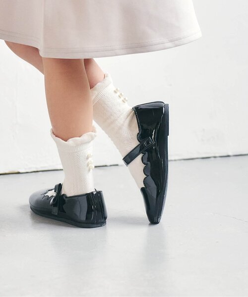 apres les cours(アプレレクール)の「スカラップリボンパンプス(パンプス・キッズ・ゴールド/ブラック/アイボリー・15 /16/17/18/19/20/14)」の8枚目の写真