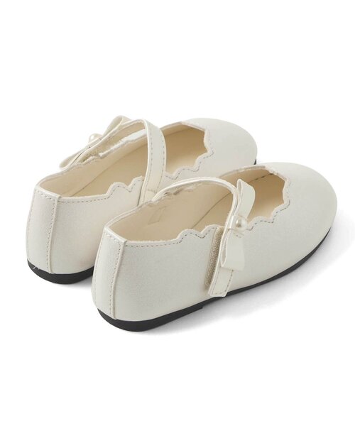 apres les cours（アプレレクール）の「スカラップリボンパンプス（パンプス・キッズ・ゴールド/ブラック/アイボリー・15 /16/17/18/19/20/14）」の6枚目の写真