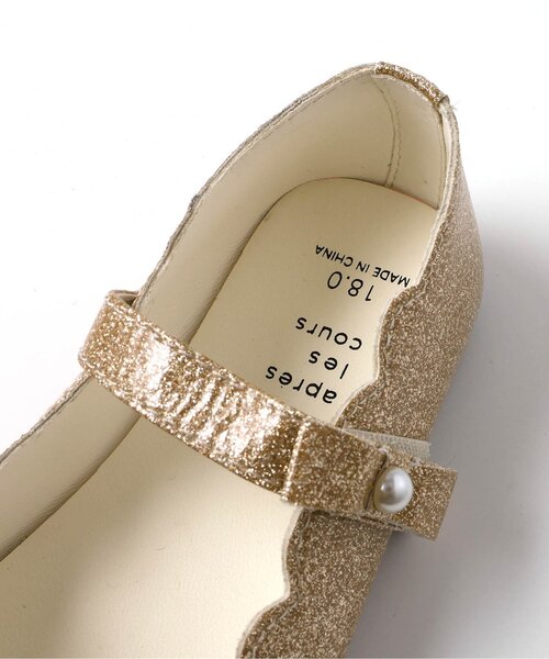 apres les cours（アプレレクール）の「スカラップリボンパンプス（パンプス・キッズ・ゴールド/ブラック/アイボリー・15 /16/17/18/19/20/14）」の5枚目の写真