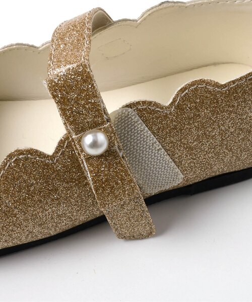 apres les cours（アプレレクール）の「スカラップリボンパンプス（パンプス・キッズ・ゴールド/ブラック/アイボリー・15 /16/17/18/19/20/14）」の4枚目の写真