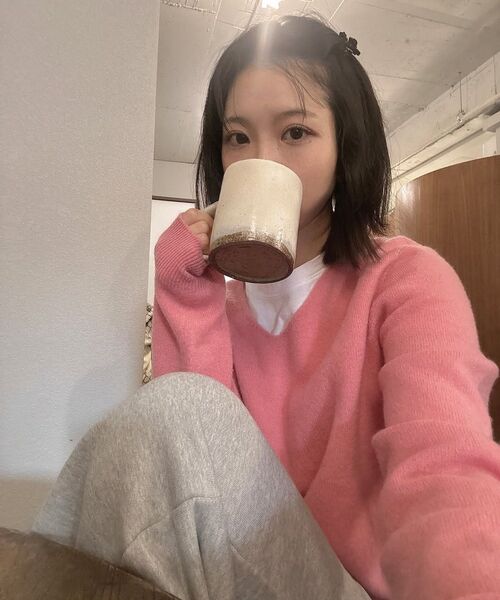 DEARMYDEER(ディアマイディア)の「Essential V-nect knit (Pink)(ニット/セーター・レディース・その他・FREE)」の3枚目の写真