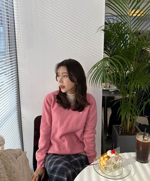 DEARMYDEER(ディアマイディア)の「Essential V-nect knit (Pink)(ニット/セーター・レディース・その他・FREE)」の4枚目の写真