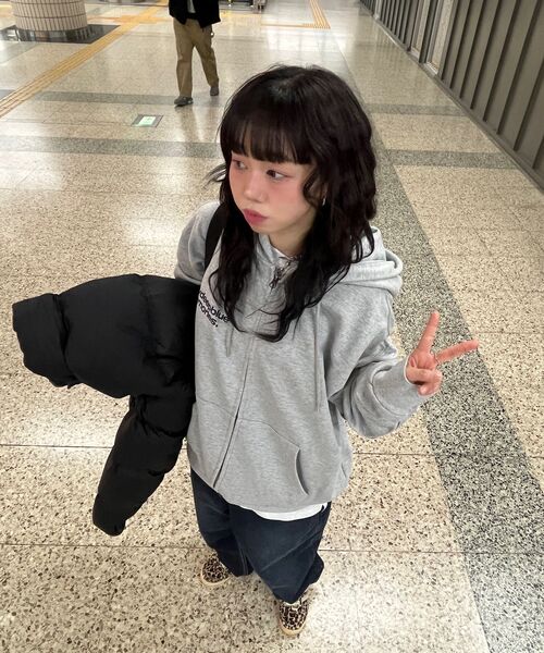 mydeepbluememories（マイディープブルーメモリーズ）の「(zp) MM SYMBOL LOGO 2WAY ZIP-UP (GREY)（パーカー・レディース・グレー・FREE/LARGE）」の9枚目の写真