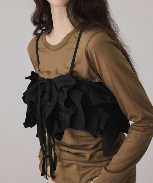 ADAM ET ROPE'(アダムエロペ)の「【サステナブル】ニットフリルビスチェ(ベスト・レディース・ブラック・FREE)」の5枚目の写真