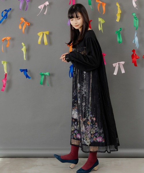 ScoLar（スカラー）の「553292：ガーデンティーパーティ柄 布帛×チュールレースワンピース（ワンピース・レディース・ブラック/アイボリー・M）」の5枚目の写真