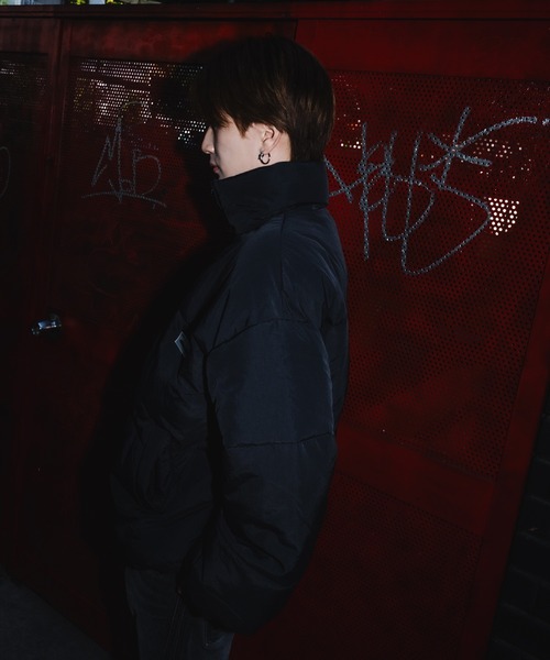 SIDEWAY STANCE（サイドウェイスタンス）の「【SIDEWAY STANCE】シリコンワッペン パデッドジャケット（ダウンジャケット/コート・メンズ・ブラック/ホワイト/カーキ・LARGE/MEDIUM/SMALL）」の19枚目の写真