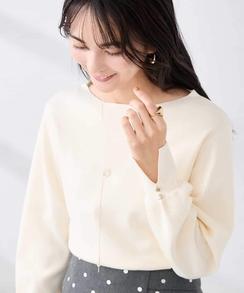 a.v.v(アーヴェヴェ)の「【WEB限定】ボートネックパフスリーブスプリングニット(ニット/セーター・レディース・ライラック/アイボリー/ブラック/ブルー/グレー/ピンク・36/38/42/40)」の2枚目の写真