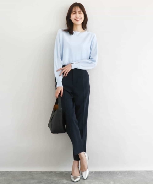 MK MICHEL KLEIN（エムケーミッシェルクラン）の「ダブルクロス テーパードパンツ/セットアップ対応/防シワ/ストレッチ/洗える（その他パンツ・レディース・ネイビー/グレイッシュベージュ・36/38）」の5枚目の写真