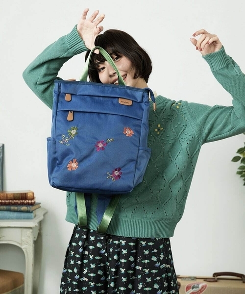 Jocomomola（ホコモモラ）の「フラワー刺繍トートリュック（バック