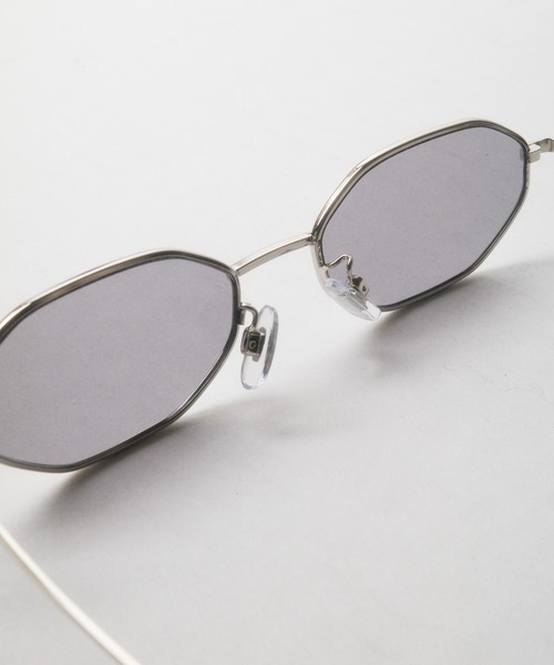 B.I.D.(ビーアイディー)の「《オーバル サングラス》(サングラス・レディース・チャコールグレー/クリア/ライトブラウン/ライトグレー・FREE)」の6枚目の写真