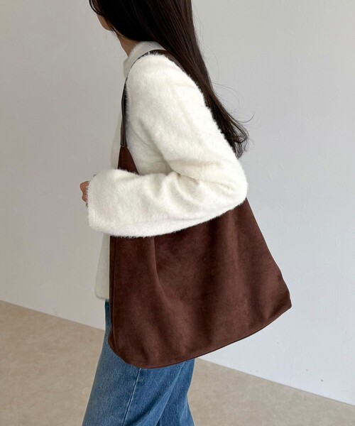 fredy emue（フレディエミュ）の「フェイクスエードトライアングルバッグ（トートバッグ・レディース・ブラウン/ベージュ/ブラック/オリーブ・FREE）」の8枚目の写真