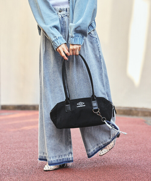 FREAK'S STORE(フリークスストア)の「UMBRO × FREAK'S STORE/アンブロ 別注 スエードタッチ ボストンバッグ/横長バッグ/ショルダーバッグ(ボストンバッグ・レディース・ブラウン/ブラック・ONE SIZE)」の7枚目の写真