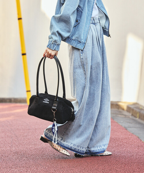 FREAK'S STORE(フリークスストア)の「UMBRO × FREAK'S STORE/アンブロ 別注 スエードタッチ ボストンバッグ/横長バッグ/ショルダーバッグ(ボストンバッグ・レディース・ブラウン/ブラック・ONE SIZE)」の8枚目の写真