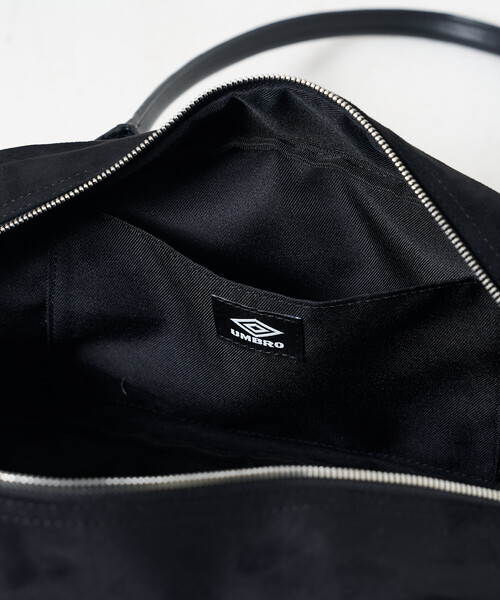 FREAK'S STORE(フリークスストア)の「UMBRO × FREAK'S STORE/アンブロ 別注 スエードタッチ ボストンバッグ/横長バッグ/ショルダーバッグ(ボストンバッグ・レディース・ブラウン/ブラック・ONE SIZE)」の22枚目の写真