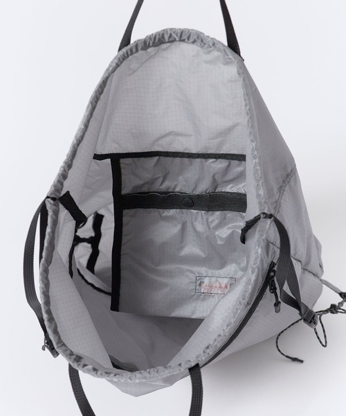 NANGA（ナンガ）の「NANGA/ナンガ Fibermax TUL KNAPSACK パッカブル ナップサック 秋 秋服 2026年秋冬（ショルダーバッグ・メンズ・イエロー/グレー/ブラック・FREE）」の16枚目の写真
