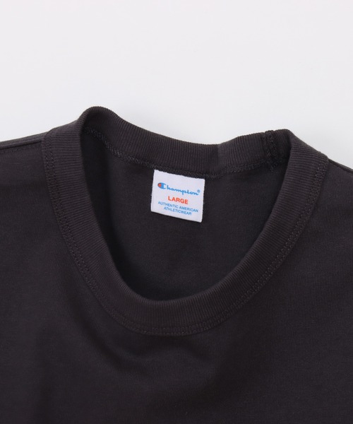 Champion（チャンピオン）の「【Champion/チャンピオン】メンズ メンズカジュアル ショートスリーブTシャツ（Tシャツ/カットソー・メンズ・ナチュラル/ブラック系その他/ブルー系その他・LARGE/X-LARGE/MEDIUM）」の17枚目の写真
