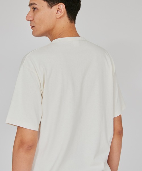 Champion（チャンピオン）の「【Champion/チャンピオン】メンズ メンズカジュアル ショートスリーブTシャツ（Tシャツ/カットソー・メンズ・ナチュラル/ブラック系その他/ブルー系その他・LARGE/X-LARGE/MEDIUM）」の7枚目の写真