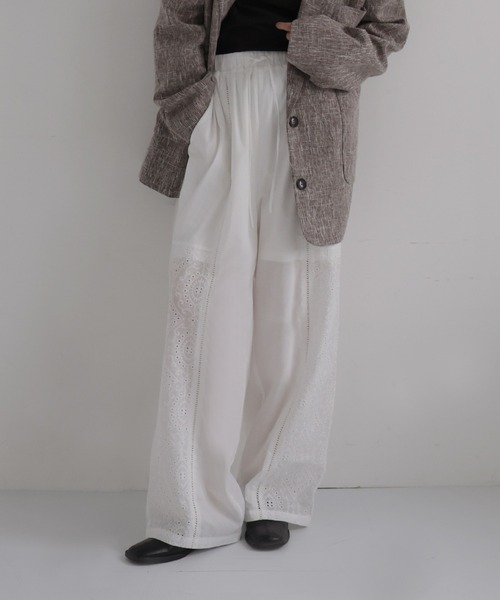 hellam(へラム)の「刺繍レースイージーパンツ(その他パンツ・レディース・ブラック/ホワイト・FREE)」の2枚目の写真