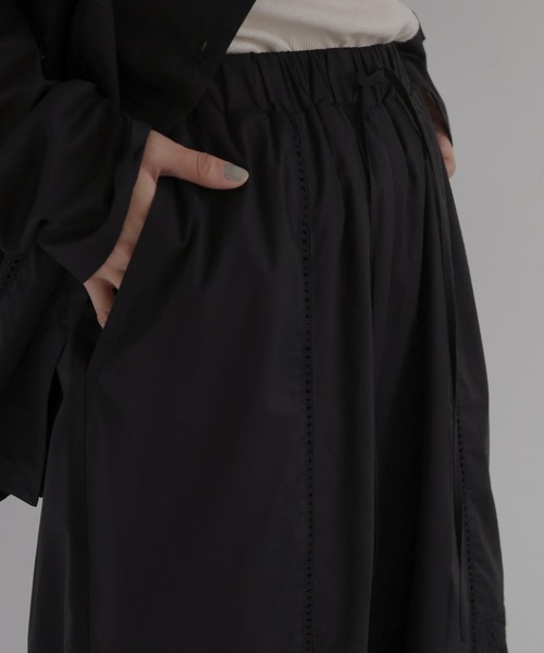 hellam(へラム)の「刺繍レースイージーパンツ(その他パンツ・レディース・ブラック/ホワイト・FREE)」の5枚目の写真