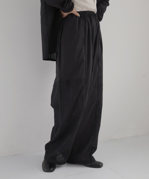 hellam(へラム)の「刺繍レースイージーパンツ(その他パンツ・レディース・ブラック/ホワイト・FREE)」の9枚目の写真