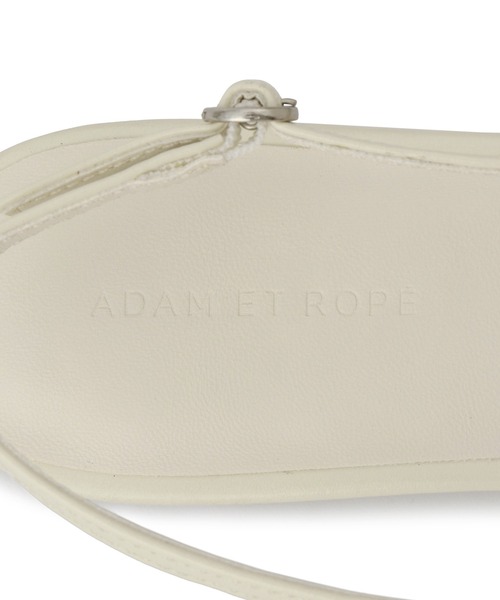ADAM ET ROPE'（アダムエロペ）の「バックストラップパンプス（パンプス・レディース・オフホワイト/ブラック・24.5/24/23.5/23）」の17枚目の写真
